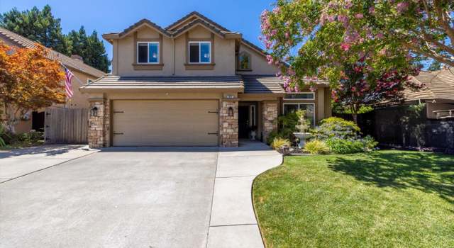 Photo of 912 Cedar Brook Ln, Vacaville, CA 95687