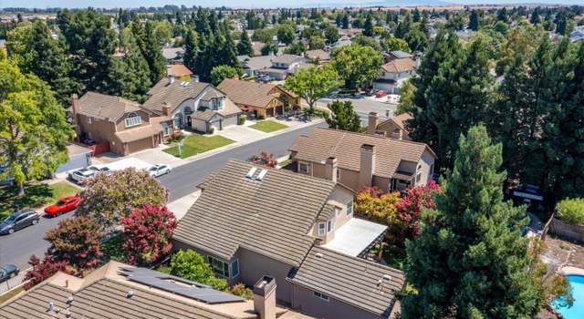 Photo of 912 Cedar Brook Ln, Vacaville, CA 95687