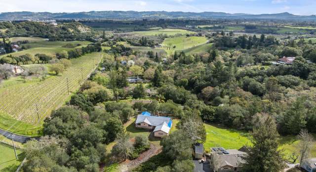 Photo of 2560 Lewis Dr, Sebastopol, CA 95472