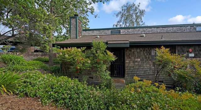 Photo of 29 Pine Tree Cir, Cotati, CA 94931