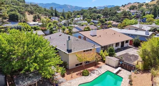 Photo of 21 Sunnyhill Rd, Novato, CA 94945