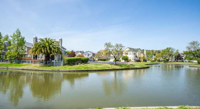 Photo of 139 Waterside Cir, San Rafael, CA 94903
