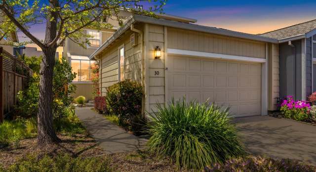 Photo of 30 Bedford Cv, San Rafael, CA 94901