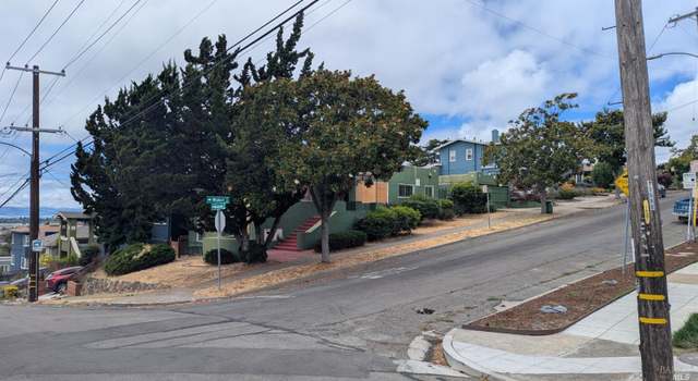 Photo of 4851 Walnut St, Oakland, CA 94619