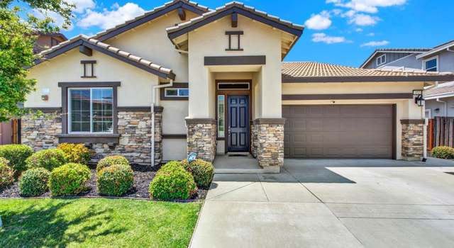 Photo of 452 Aster St, Vacaville, CA 95688
