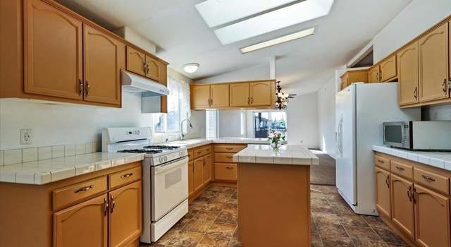 Photo of 94 Leisure Park Cir, Santa Rosa, CA 95401