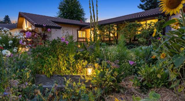 Photo of 206 May Ct, Sebastopol, CA 95472