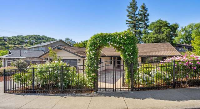 Photo of 15 Twelveoak Hill Dr, San Rafael, CA 94903