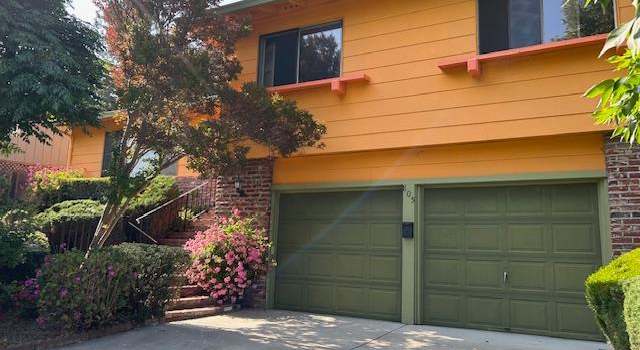 Photo of 805 Cindy Ln, Petaluma, CA 94952