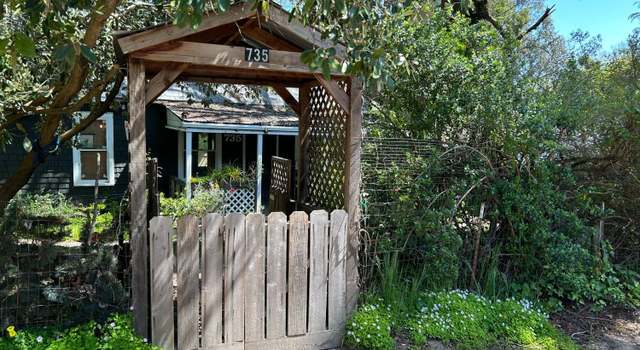 Photo of 735 Robinson Rd, Sebastopol, CA 95472