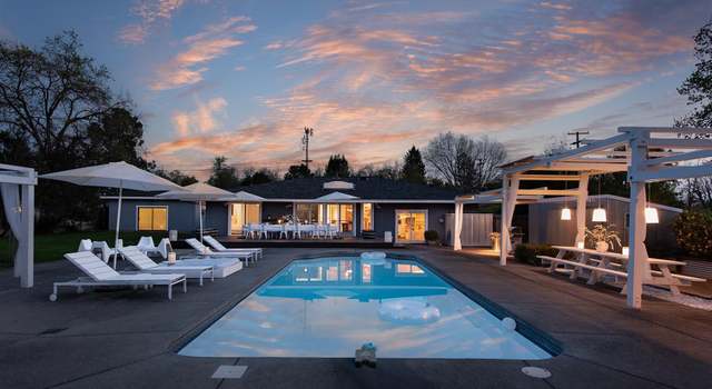 Photo of 526 Duer Rd, Sebastopol, CA 95472