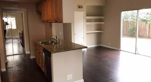 Photo of 860 Warbler Way, Fairfield, CA 94533