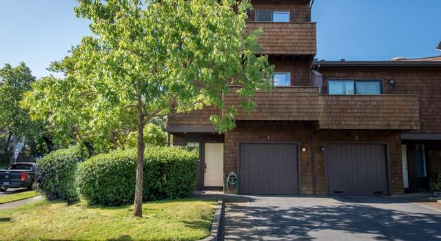 Photo of 1 Liberty Ln, Petaluma, CA 94952