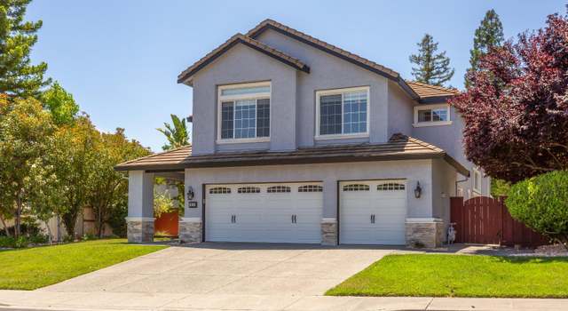 Photo of 612 Hillcrest Cir, Vacaville, CA 95688