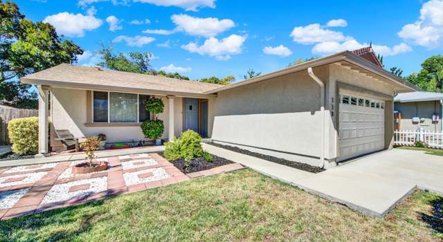 Photo of 118 Green Tree Dr, Vacaville, CA 95687