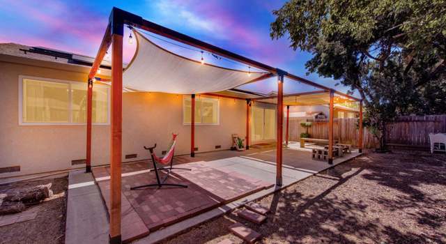 Photo of 118 Green Tree Dr, Vacaville, CA 95687