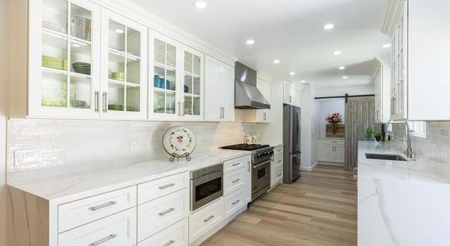 Photo of 34 Los Alondras Ct, Novato, CA 94947