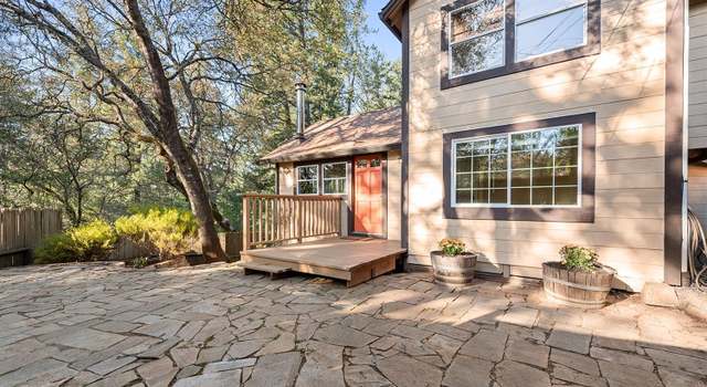 Photo of 10598 Woodside Dr, Forestville, CA 95436