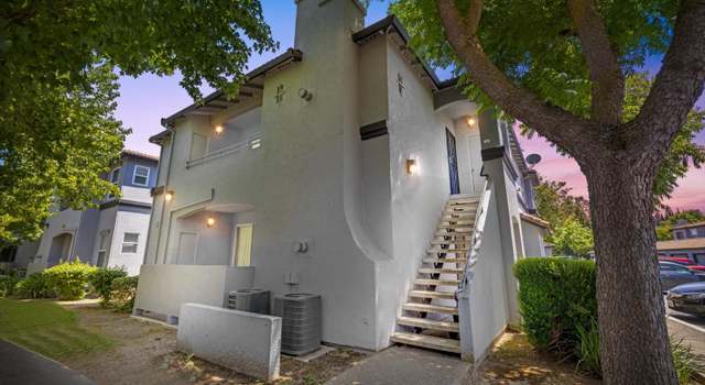 Photo of 5201 Laguna Oaks Dr #18, Elk Grove, CA 95758