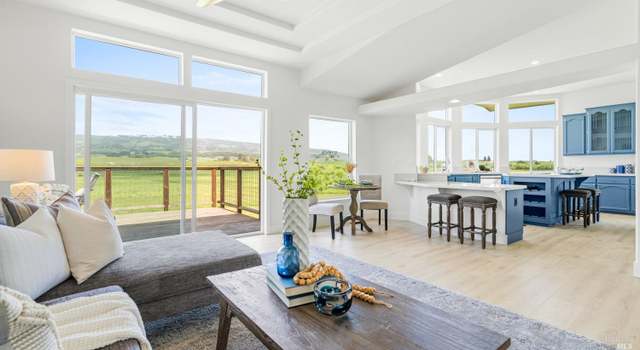 Photo of 160 Davis Ln, Penngrove, CA 94951