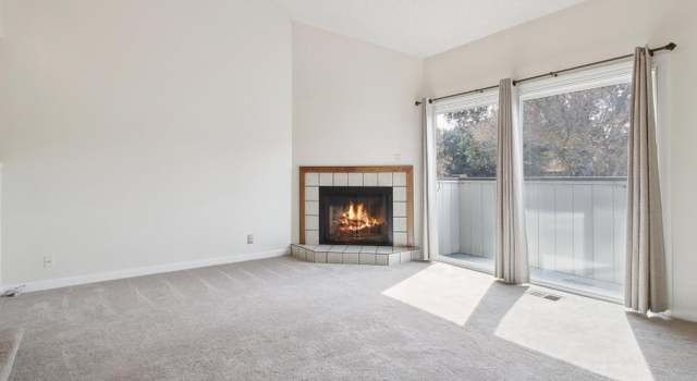 Photo of 15 Liberty Ln, Petaluma, CA 94952