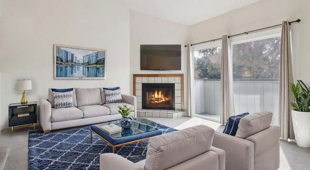 Photo of 15 Liberty Ln, Petaluma, CA 94952