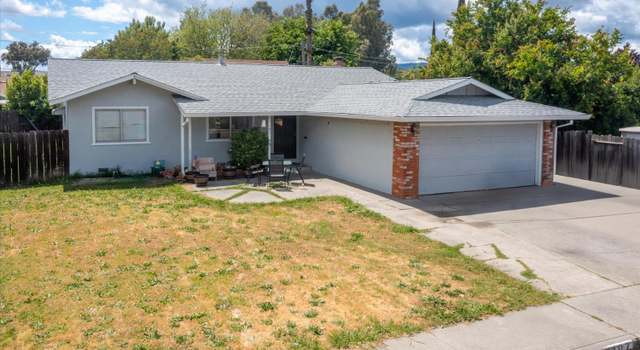 Photo of 107 Donner Dr, Vacaville, CA 95687