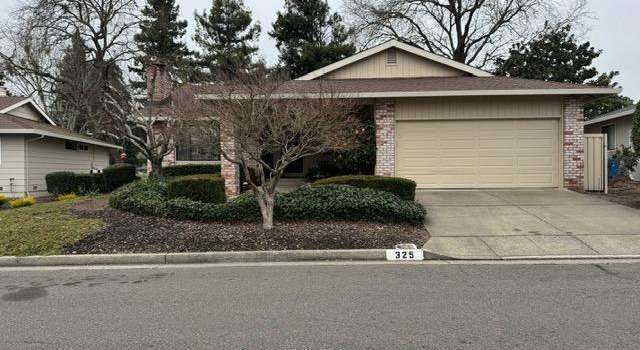Photo of 325 Twin Lakes Dr, Santa Rosa, CA 95409