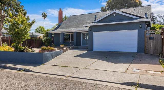 Photo of 2044 Willow Dr, Petaluma, CA 94954