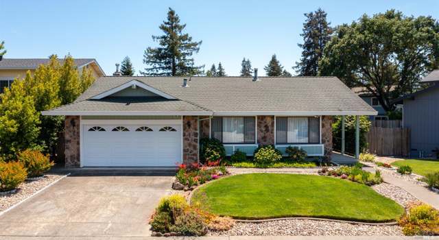 Photo of 965 Hawthorne Cir, Rohnert Park, CA 94928