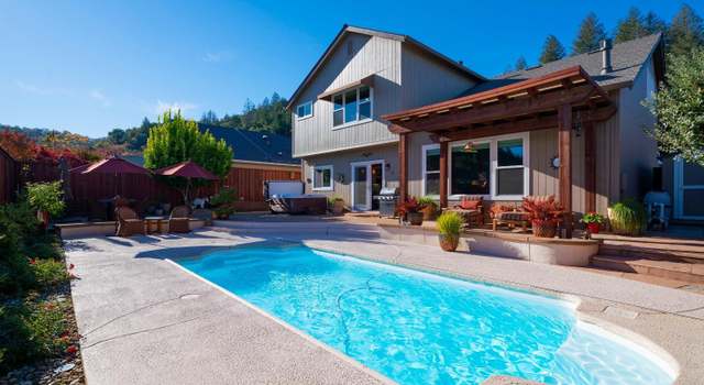 Photo of 311 Buckeye Cir, Cloverdale, CA 95425