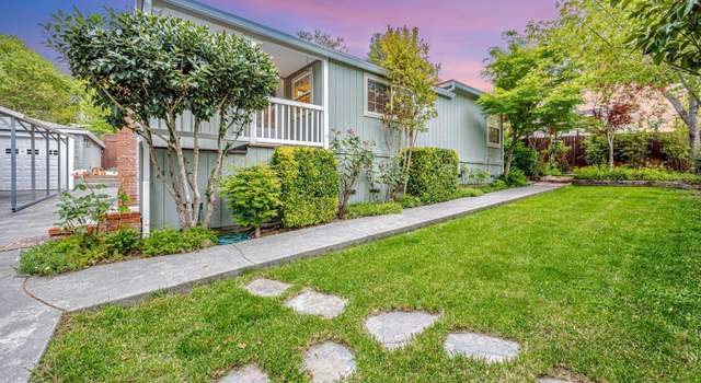 Photo of 8029 Corso Dr, Forestville, CA 95436