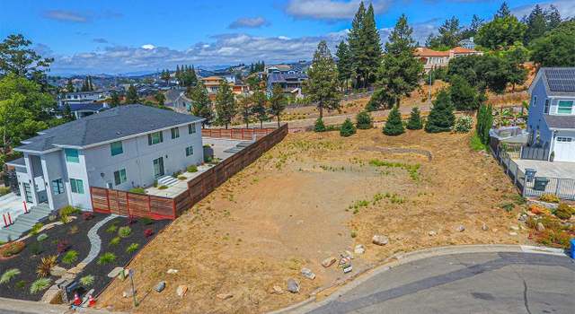 Photo of 2005 Bracken Ct, Santa Rosa, CA 95403