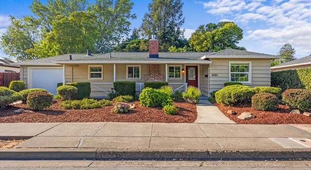 Photo of 2521 Valley Center Dr, Santa Rosa, CA 95405