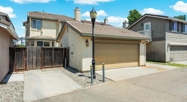 Photo of 1341 Valley Glen Dr, Dixon, CA 95620