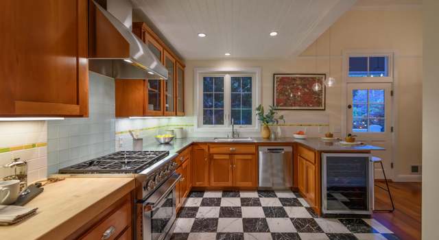 Photo of 7 Clorinda Ave, San Rafael, CA 94901