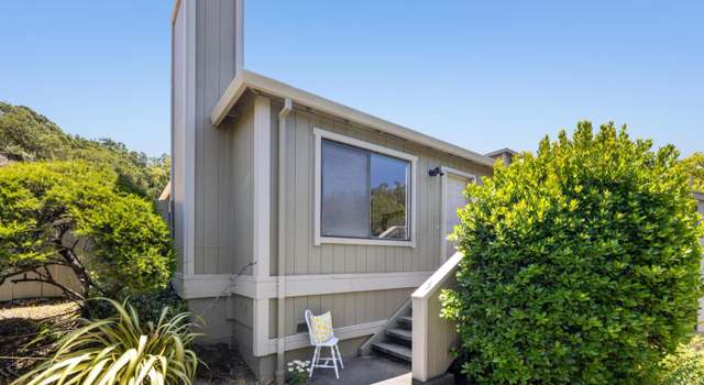 Photo of 1 Somerset Pl, Novato, CA 94945