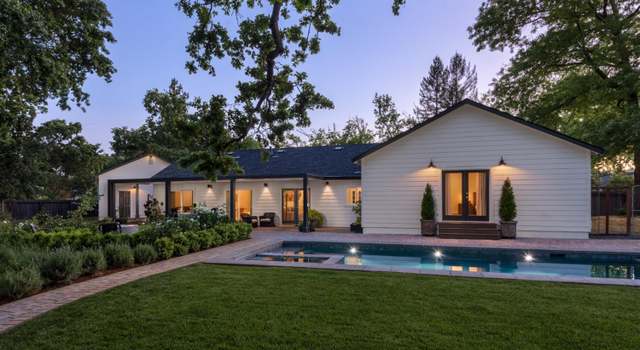 Photo of 218 Middle Rincon Rd, Santa Rosa, CA 95409