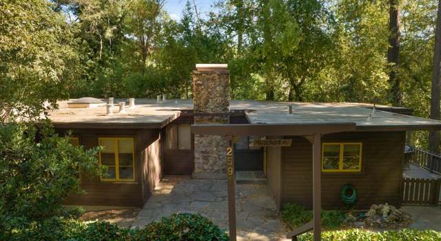 Photo of 2591 N Fitch Mountain Rd, Healdsburg, CA 95448