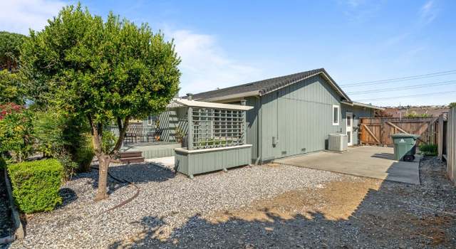 Photo of 857 Foothill Dr, Vallejo, CA 94591