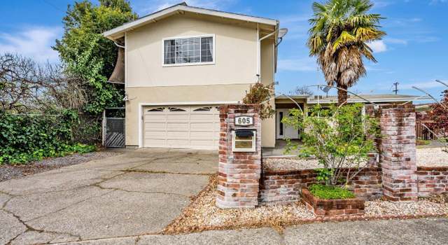 Photo of 605 Rosal Way, San Rafael, CA 94903