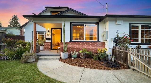 Photo of 226 Deepstone Dr, San Rafael, CA 94903