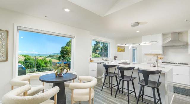 Photo of 16 Marin Bay Park Ct, San Rafael, CA 94901