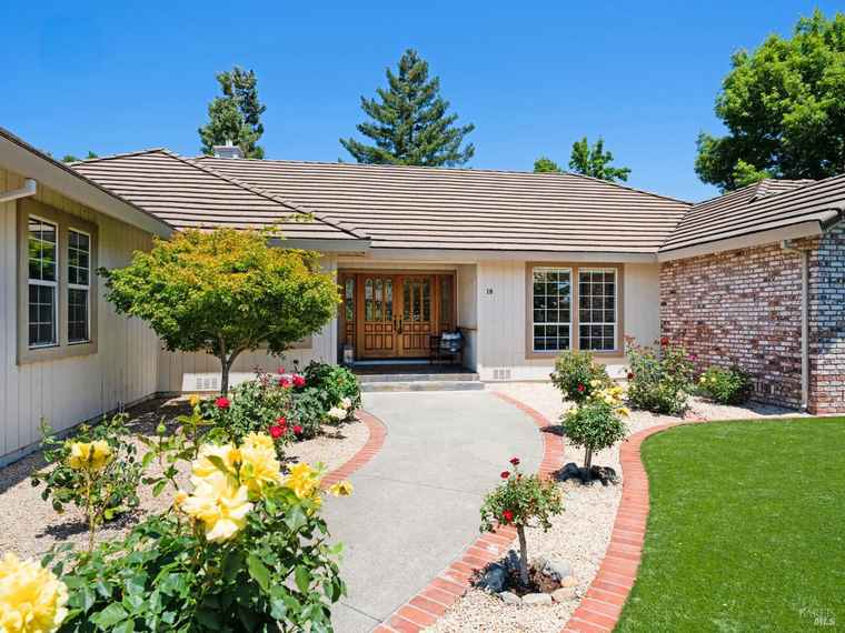 Photo of 18 Kellebrew Ct Napa, CA 94558