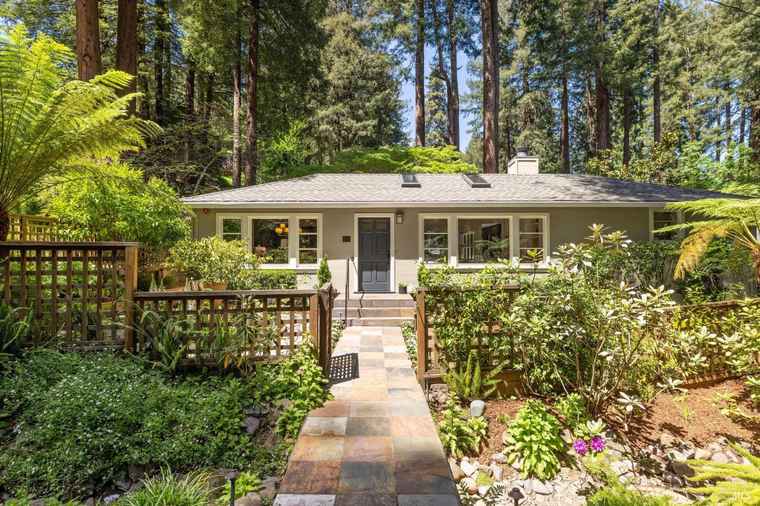 Photo of 33 Winwood Pl Mill Valley, CA 94941
