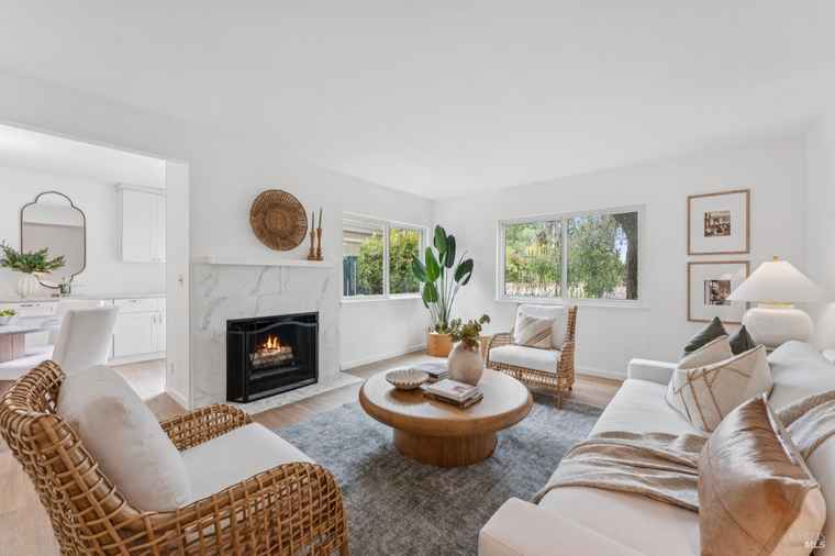 Photo of 6 Coleridge Dr Mill Valley, CA 94941