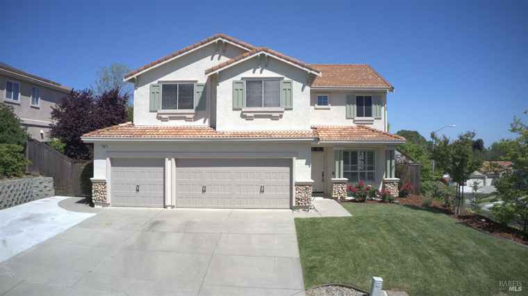 Photo of 319 Old Rocky Cir Vacaville, CA 95688