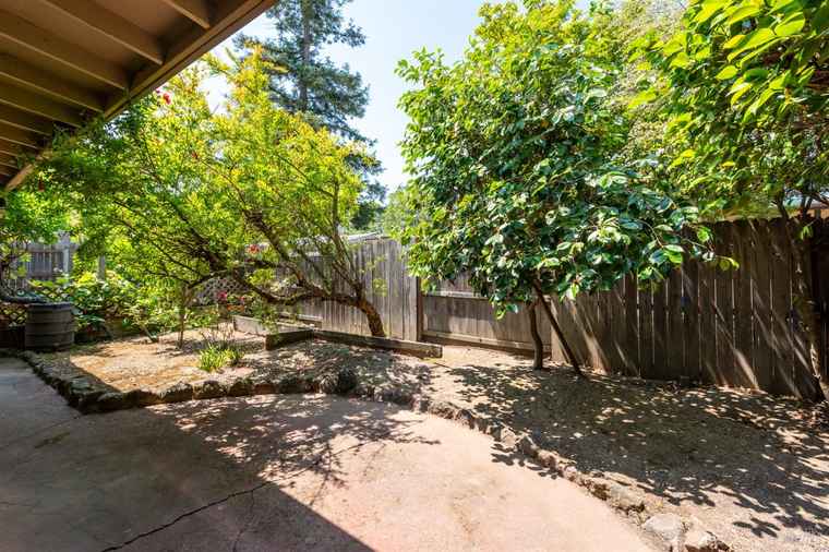 Photo of 3455 Spring Creek Dr Santa Rosa, CA 95405