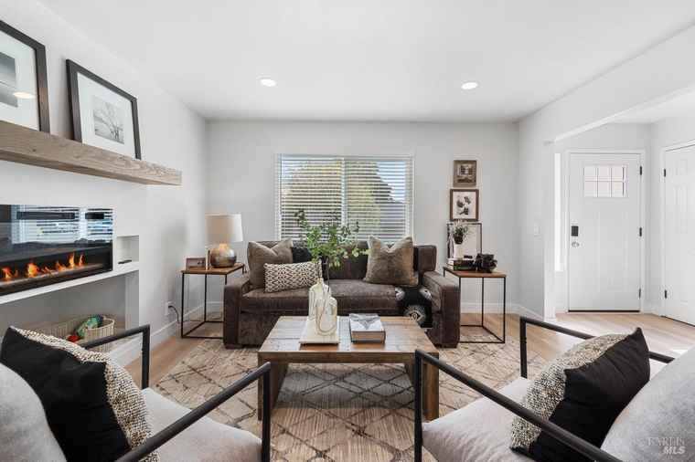 Photo of 483 Rinconada Ct Benicia, CA 94510