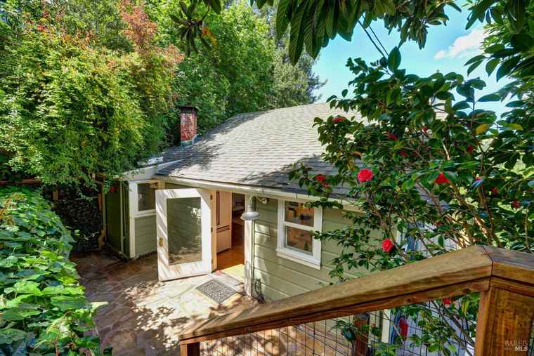 Photo of 47 Woodside Ln Mill Valley, CA 94941
